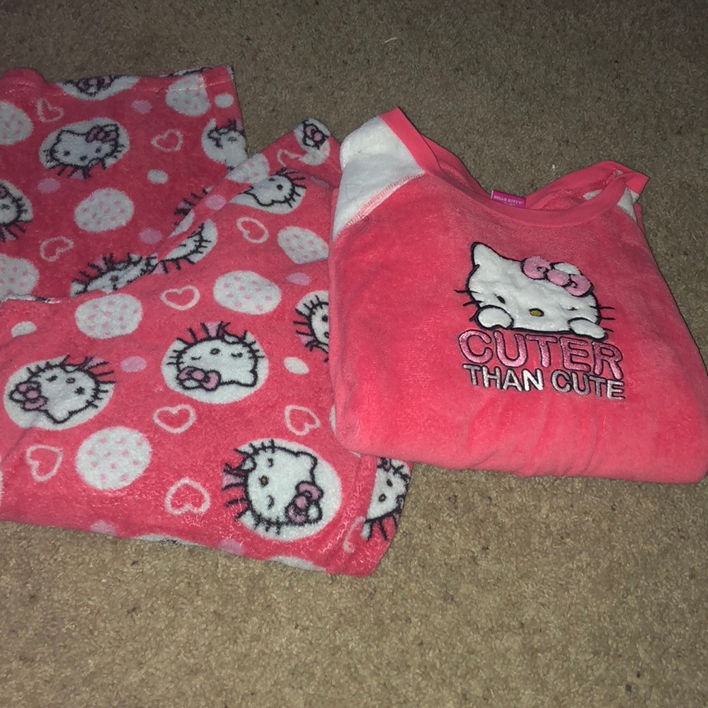 Hello Kitty Sleepwear Set